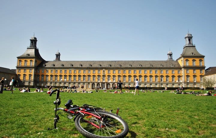 A picture of the University of Bonn 